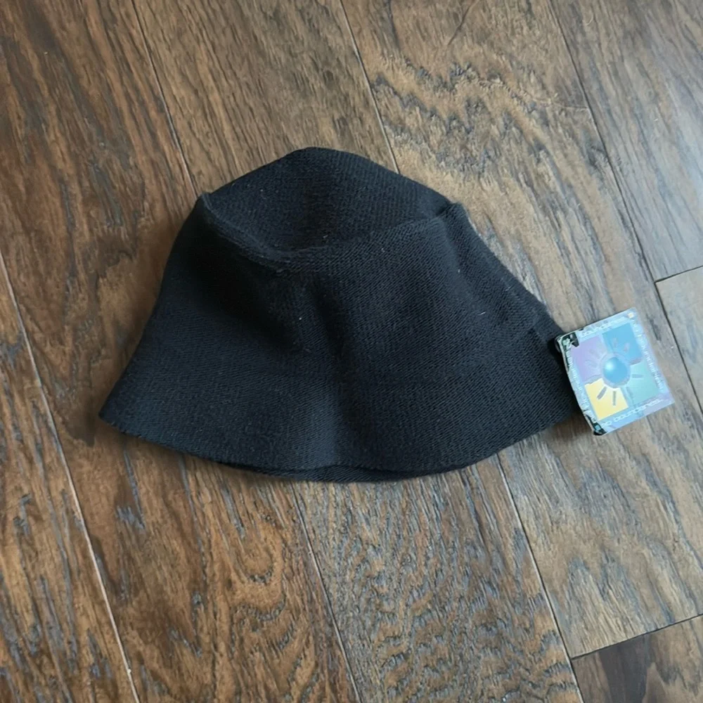 NWT black bucket hat